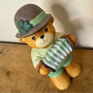 1985 Lucy Rigg Enesco Ceramic Bear St. Patrick's Day Green Accordion Vintage 3.5
